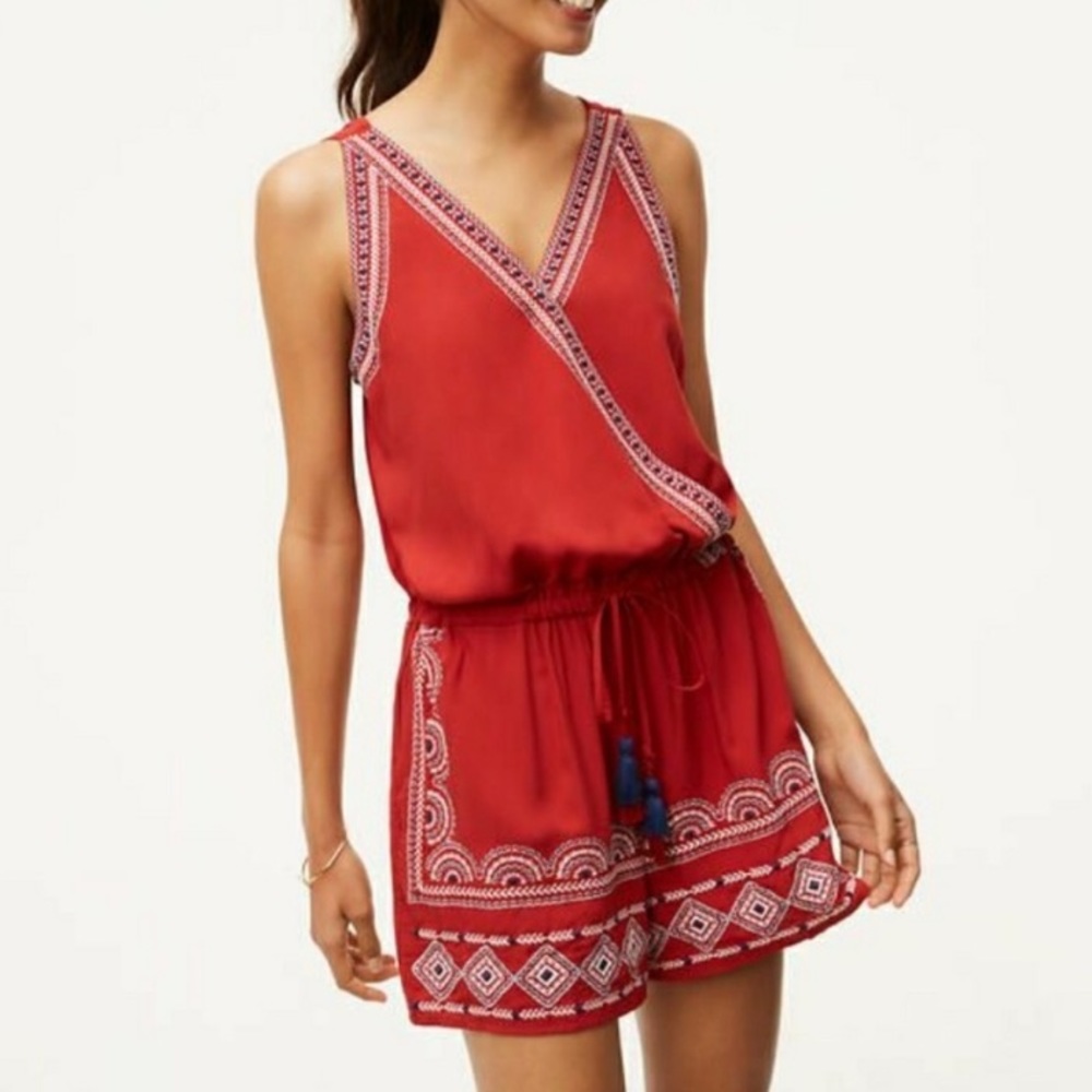 LOFT EMBROIDERED ROMPER Sz M